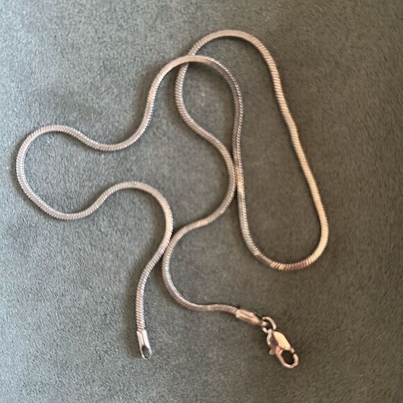 Unmarked Silver-Tone Snake Chain Necklace - 18” - Picture 16 of 16